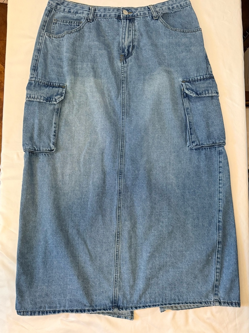 Forever 21 Light Blue Denim Cargo Midi Skirt Size XL (HH17)